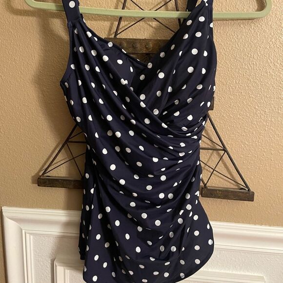 Lands End Navy White Polka Dots Women’s Gathered One Piece Swim Suit 6 - Picture 1 of 10